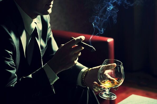 Smoking and drinking alcohol are negative factors that affect potency